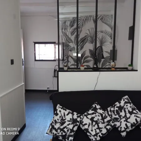 Agréable Studio Refait A Neuf * Agde