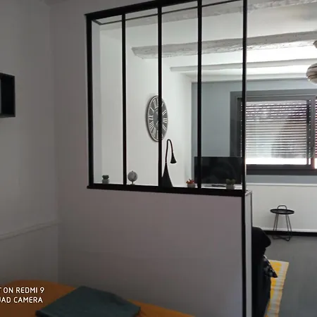 Agréable Studio Refait A Neuf *